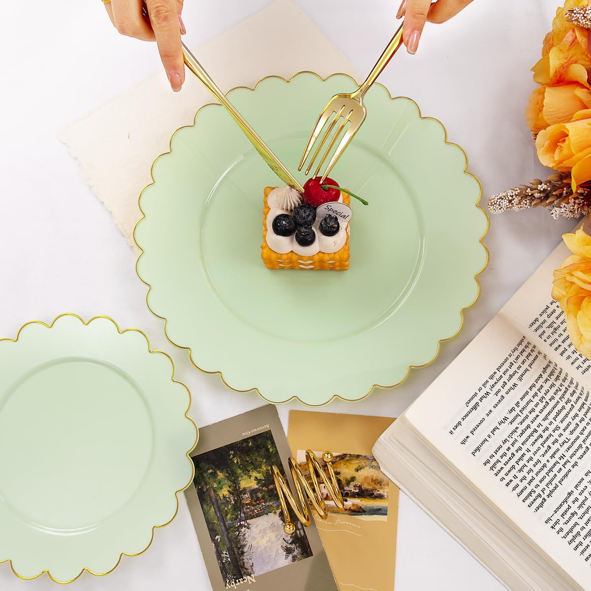 LIYH 60 Pcs Light Green Plastic Plates with Gold Edges, Disposable Sage Green and Gold Plastic Plates Includes: 30 Dinner Plate 10.25 Inch and 30 Dessert Plate 7.5 Inch