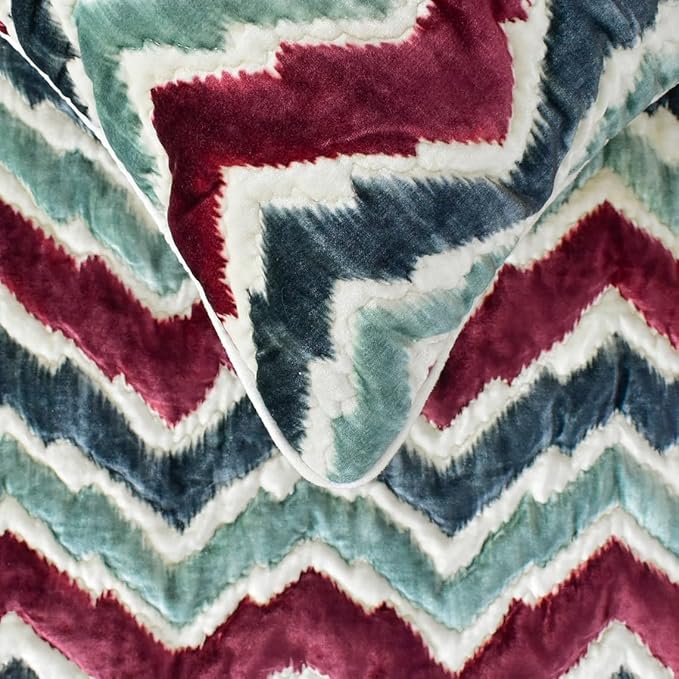 The HomeCentric King/Queen/Twin Red & Blue Designer Queen 74"x18" Bed Runner Without Pillow Cover, Chevron & Quilted Bed Scarf on Suede Fabric - Chevron Symphony
