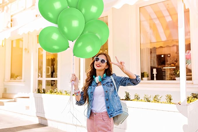 Treasures Gifted Light Green Balloons - Lime Green Balloons - Latex Party Balloons - Neon Green Balloons 12 Inch - Premium Large Green Balloons - Apple Green Balloons - 100 Balloons Bulk
