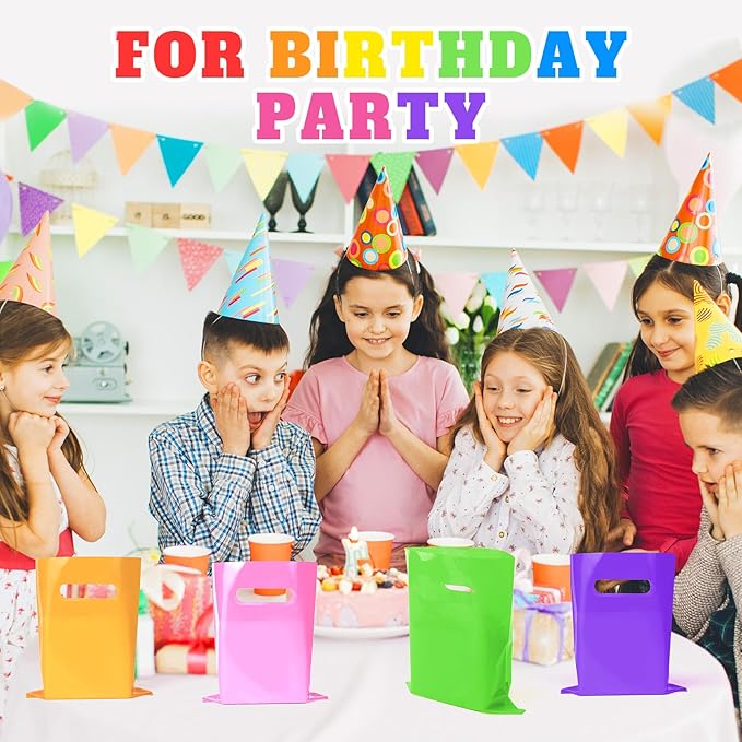 ANZNKU Green Treat Bag 100 Pcs, Goodie Bags Small Gift Bag for Kids Birthday Party, Wedding, Party Favor Bags for Easter Candy, Goodies, Crafts(5.9x7.9 inch)