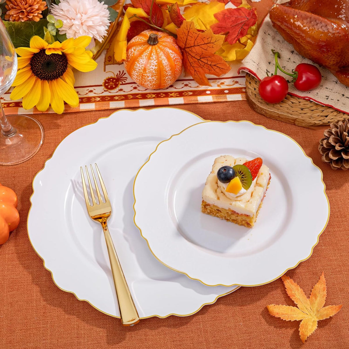 WDF 100pcs Gold Plastic Plates - High-end Baroque Design - Heavy Duty White &Gold Wedding Plates Set Ideal for Thanksgiving Weddings/Party/Bridal Shower