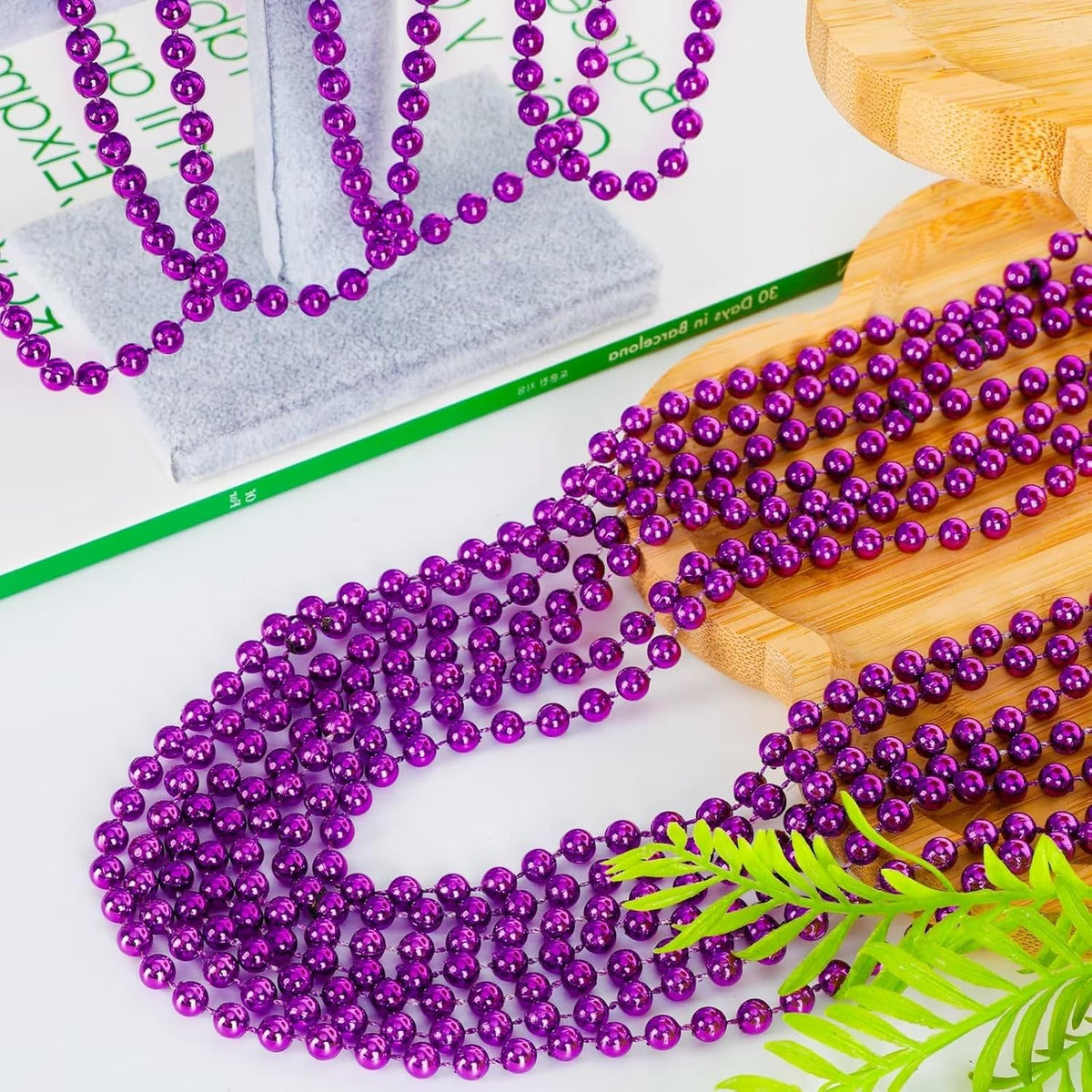 Mardi Gras Beads, 12PCS Purple Bead Necklace Party Favors, 33" Bead Necklaces Accessory Set, Festival Parade Throw Accessories for Halloween Mardi Gras Party Celebrations Decorations