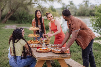 PICNIC TIME Barista Serving Tray with Glass Insert, Round Acacia Wood Cheese Board, Serving Platter with Handles, (Acacia Wood)