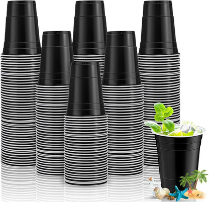 Lounsweer 100 Pack 16 Ounce Christmas Plastic Party Cups Disposable Heavy Duty Drinking Water Cups for Holiday Christmas Festival Wedding New Year Birthday Party Supplies(Black, White)