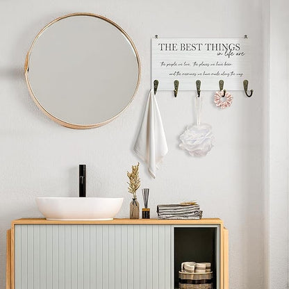 Family Sign Key Holder for Wall 10"x5.12", Family Gifts Key Hanger Wall Mount, The Best Things in Life are The People We Love Wooden Hanging Keys Holder Decor for Entryway Front Door（5 Hooks）