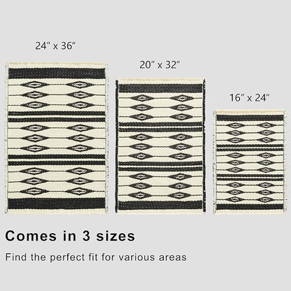 Douceur Boho bath mat for bathroom floor Non Slip, Acrylic blend cute Bath rugs with Tassels, Farmhouse Bathroom rugs with Geometric Tribal Ethnic Pattern Design in black and Cream white,15.7" x 23.6"