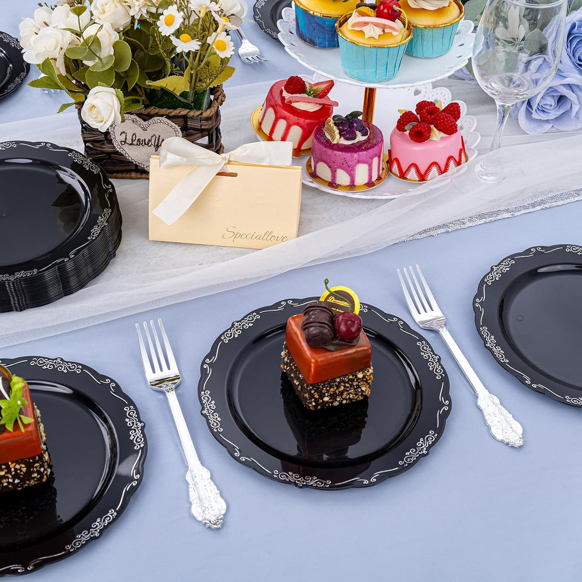 DaYammi 60PCS Black and Silver Plastic Plates, Heavy Duty Black and Silver Disposable Plates Premium 7.5 inch Dessert Cake Salad Appetizer Plates Hard Plastic Plates Disposable for Halloween Party