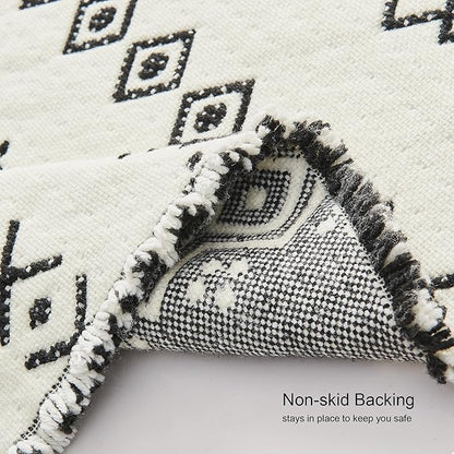 Douceur Boho Bath mat for Bathroom Floor Non Slip, Acrylic Blend Cute Bath Rugs with Tassels, Blue and Cream White Tribal Ethnic Pattern Farmhouse Bathroom Rugs, 15.7" x 23.6"