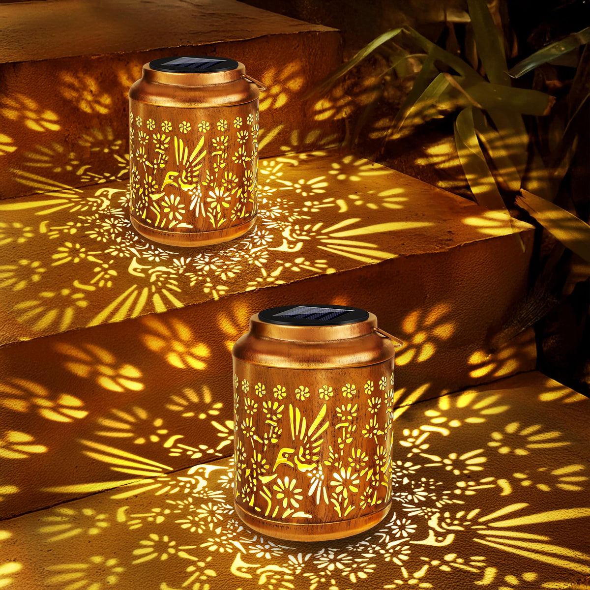 Brizled Hummingbird Solar Lanterns – 2 Pack Outdoor Garden Lights