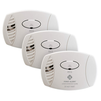 First Alert CO600 Plug-In Carbon Monoxide Detector – 3-Pack, White
