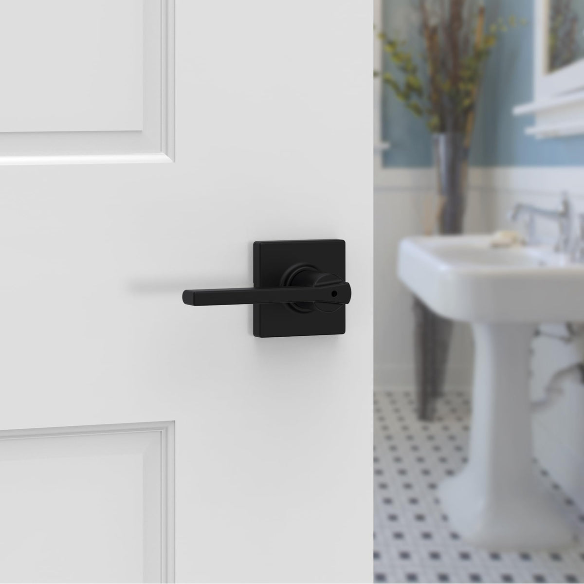 Kwikset Casey Interior Privacy Door Lever with Lock – Matte Black