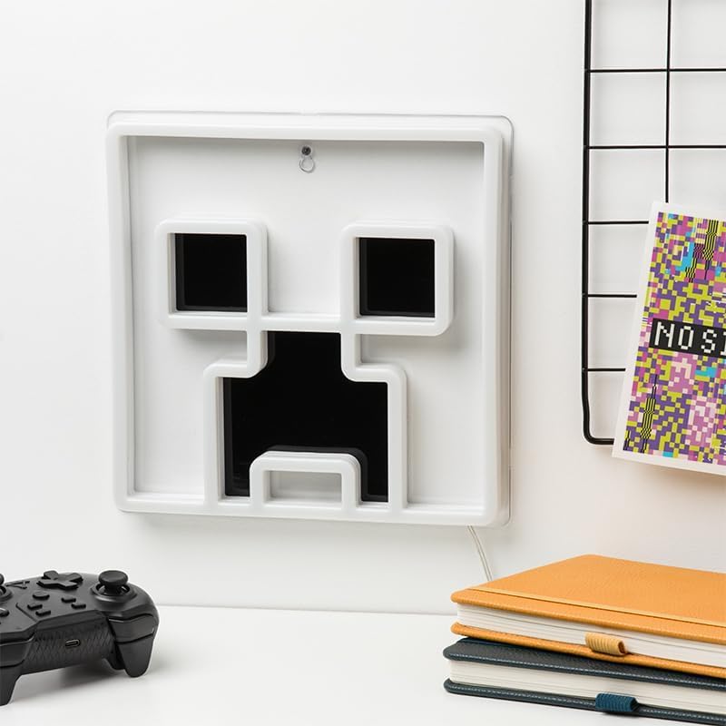 Paladone Creeper LED Wall Light – Official Minecraft Room Decor, USB Powered
