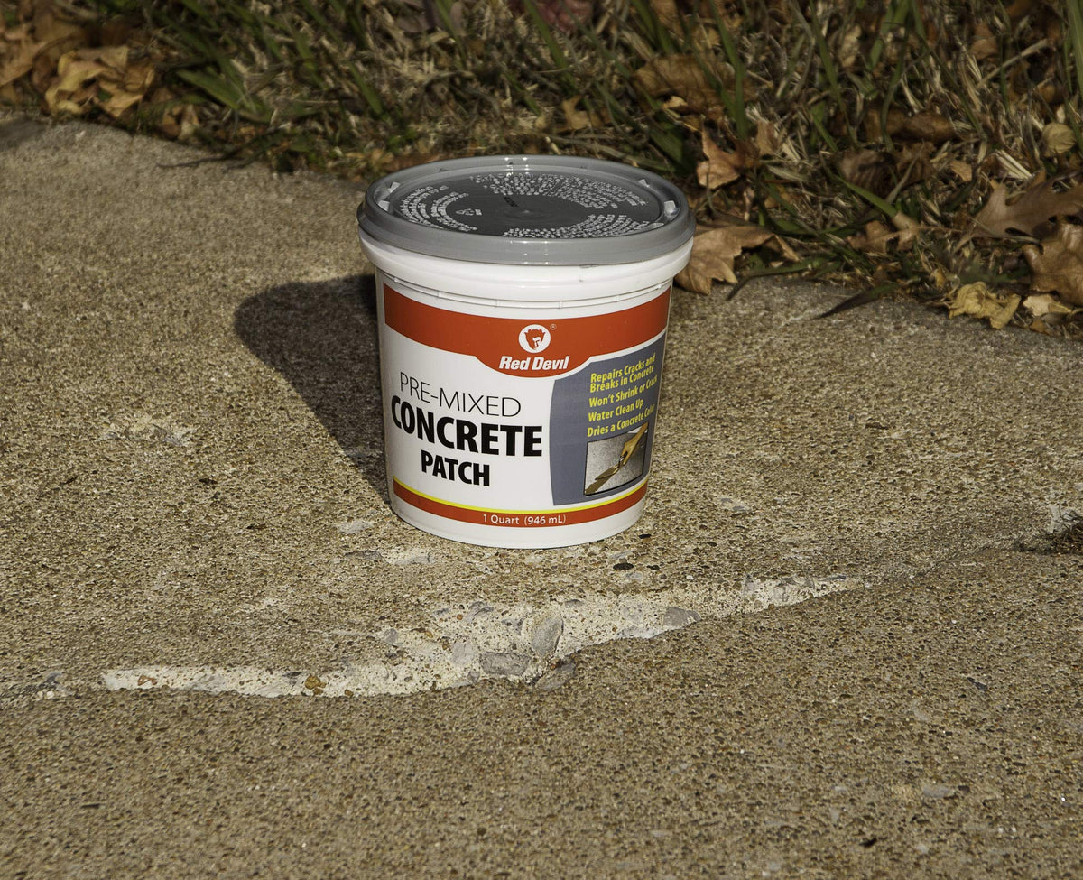 Red Devil 0644 Concrete Repair Patch — Pre-Mixed Cement Crack Fill, 1 Qt, Gray, Made in USA