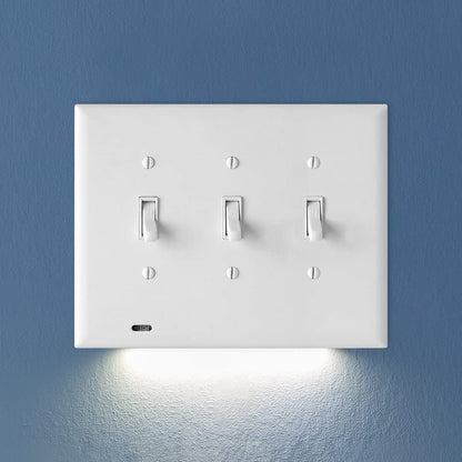 SnapPower SwitchLight - Built-in LED Night Light for Single/Triple-Gang Switches | Auto On/Off