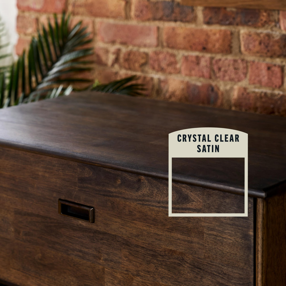 Varathane Ultimate Water-Based Polyurethane – Crystal Clear Satin Interior Wood Finish | Quart