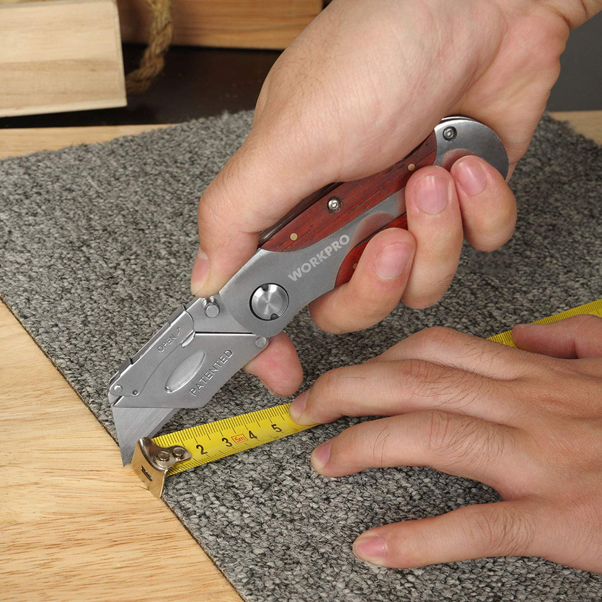 WORKPRO Quick-Change Utility Knife | Rosewood Handle, Back Lock, Clip